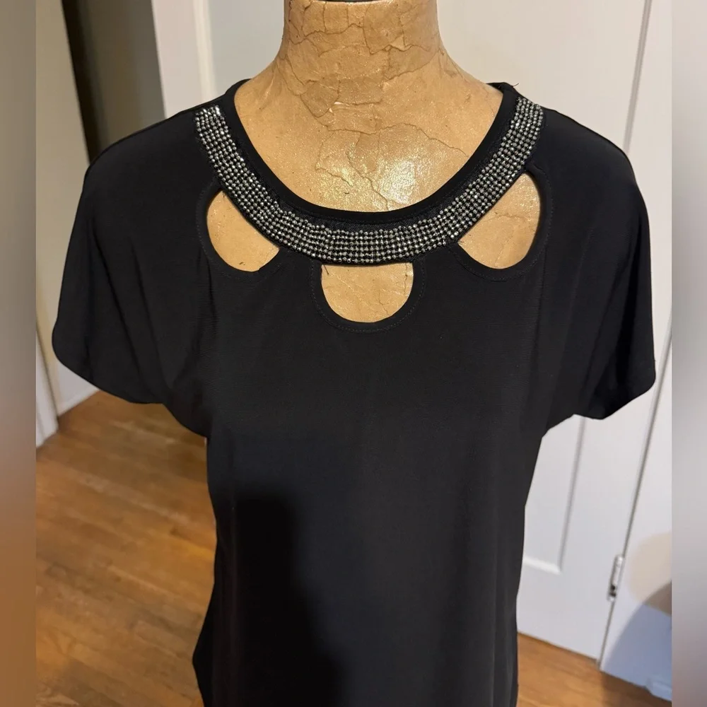 Chic Embellished Black Cutout Women's Blouse - Picture 2 of 6